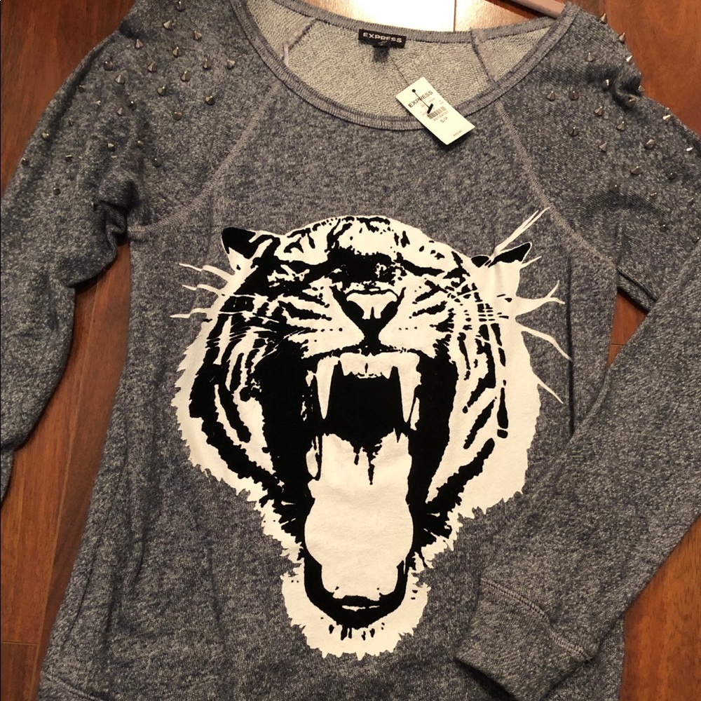 Long sleeve top